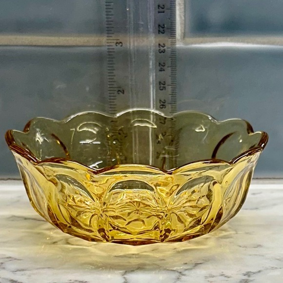 6 Vintage 70s Anchor Hocking Fairfield Amber Scalloped Edge Glass Dessert Bowls - Picture 7 of 8